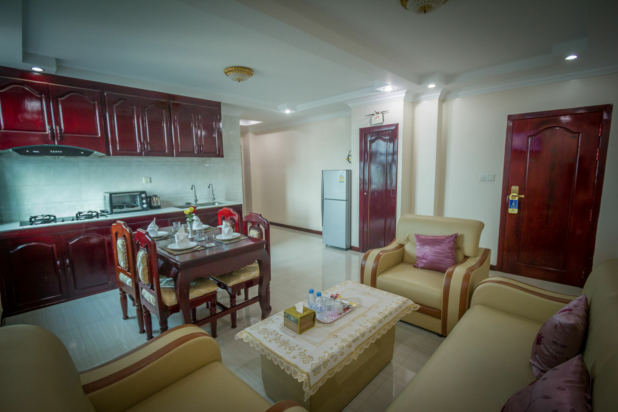 פנום פן Good Luck Day Hotel & Apartment מראה חיצוני תמונה
